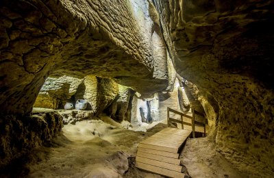 Moi&agrave; Museum and El Toll Caves: a journey into prehistory that&rsquo;s accessible to everyone