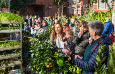 If Candlemas laughs, the environment is lives on