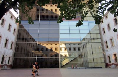 The Barcelona Climate Shelter Network: spaces that care for people