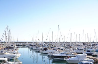 A marina with a focus on minimal environmental impact