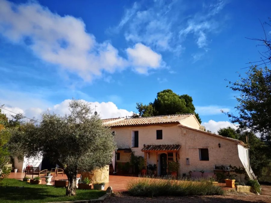 Masia Spa Can Pascol: sustainable tourism among the vineyards and forests of Alt Penedès